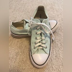 Converse Light Mint Green Chuck Taylors Women’s Size 10 Pre-Owned Good Condition